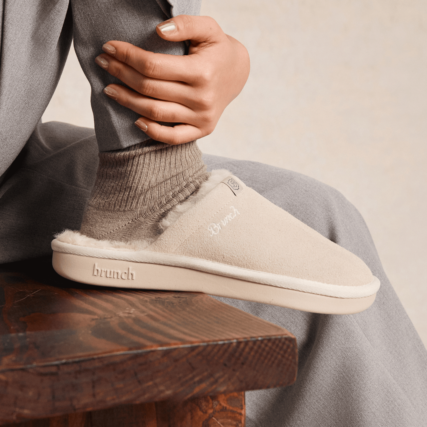 beige