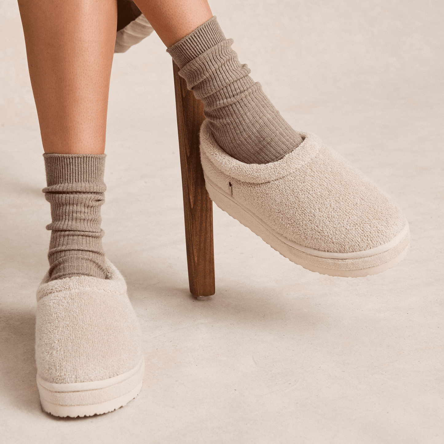 beige