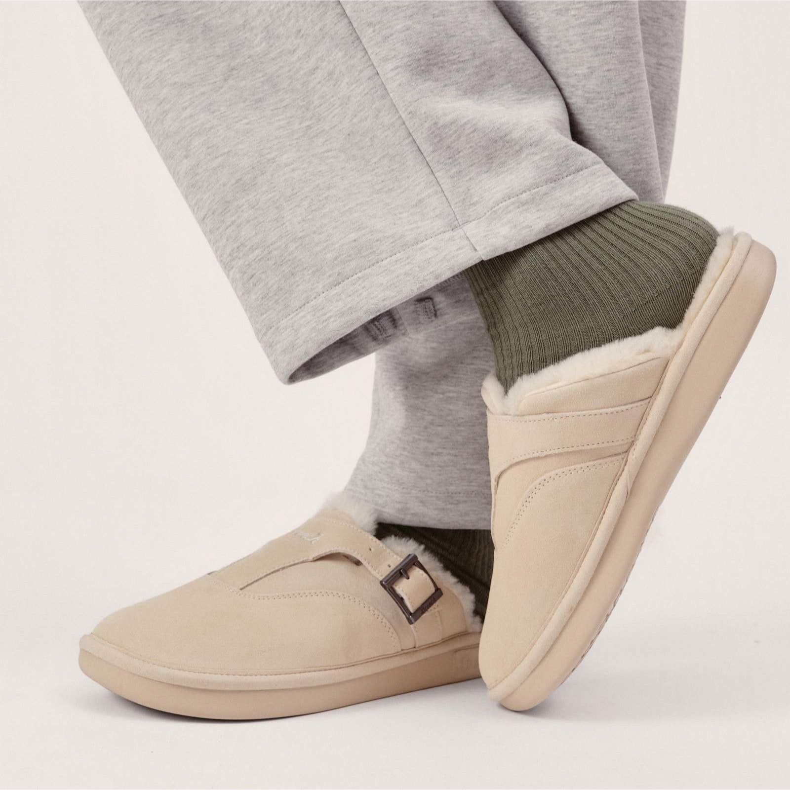 The row slippers ベージュ ムートンブーツ Amour Brunch Shearling | Brunch Slippers | Hotel Inspired Footwear