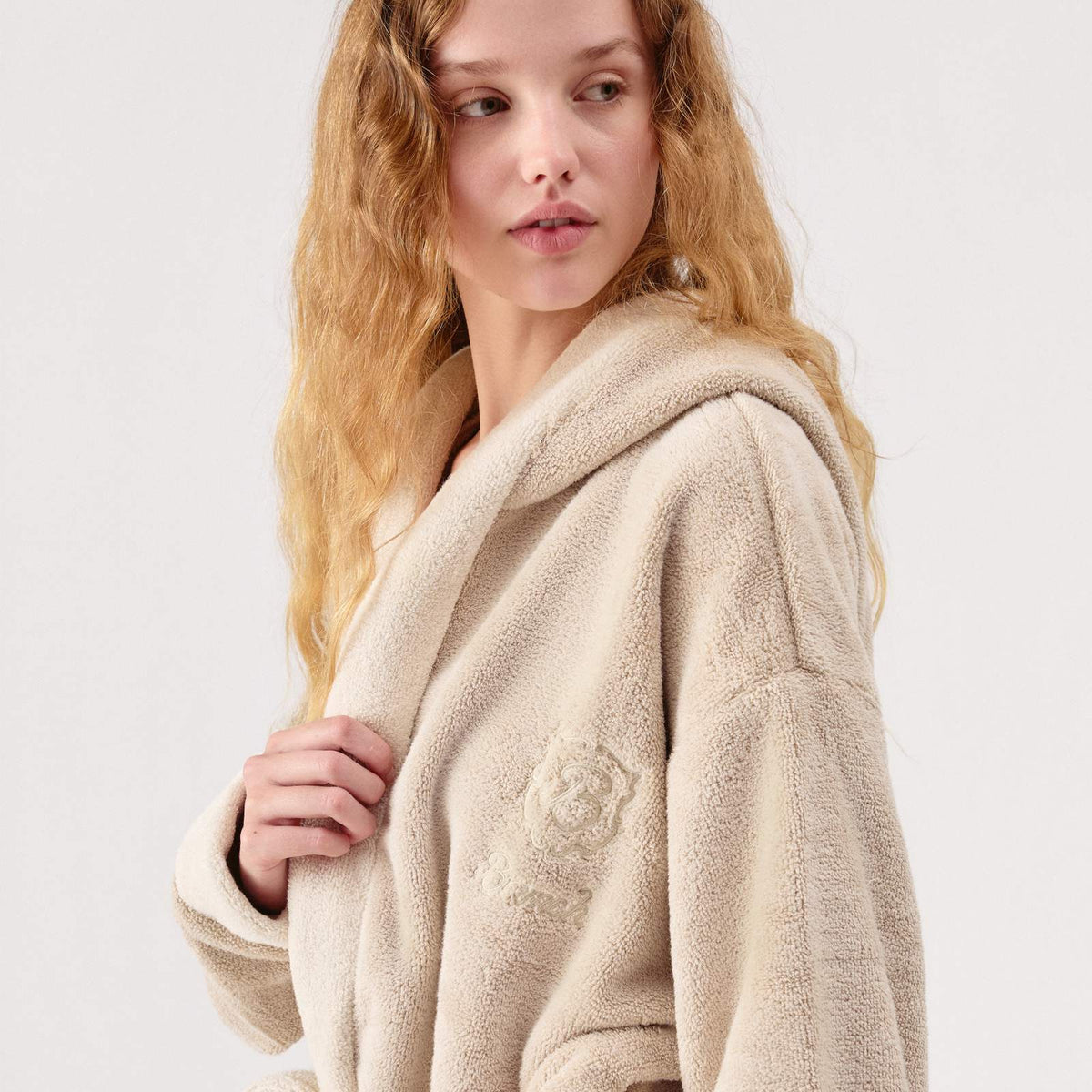 ESSENTIAL ROBE | Brunch | Hotel Inspired Footwear