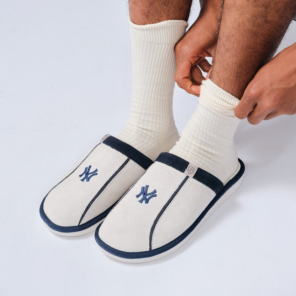 Essential Baseball Yankees - Cream - Suede