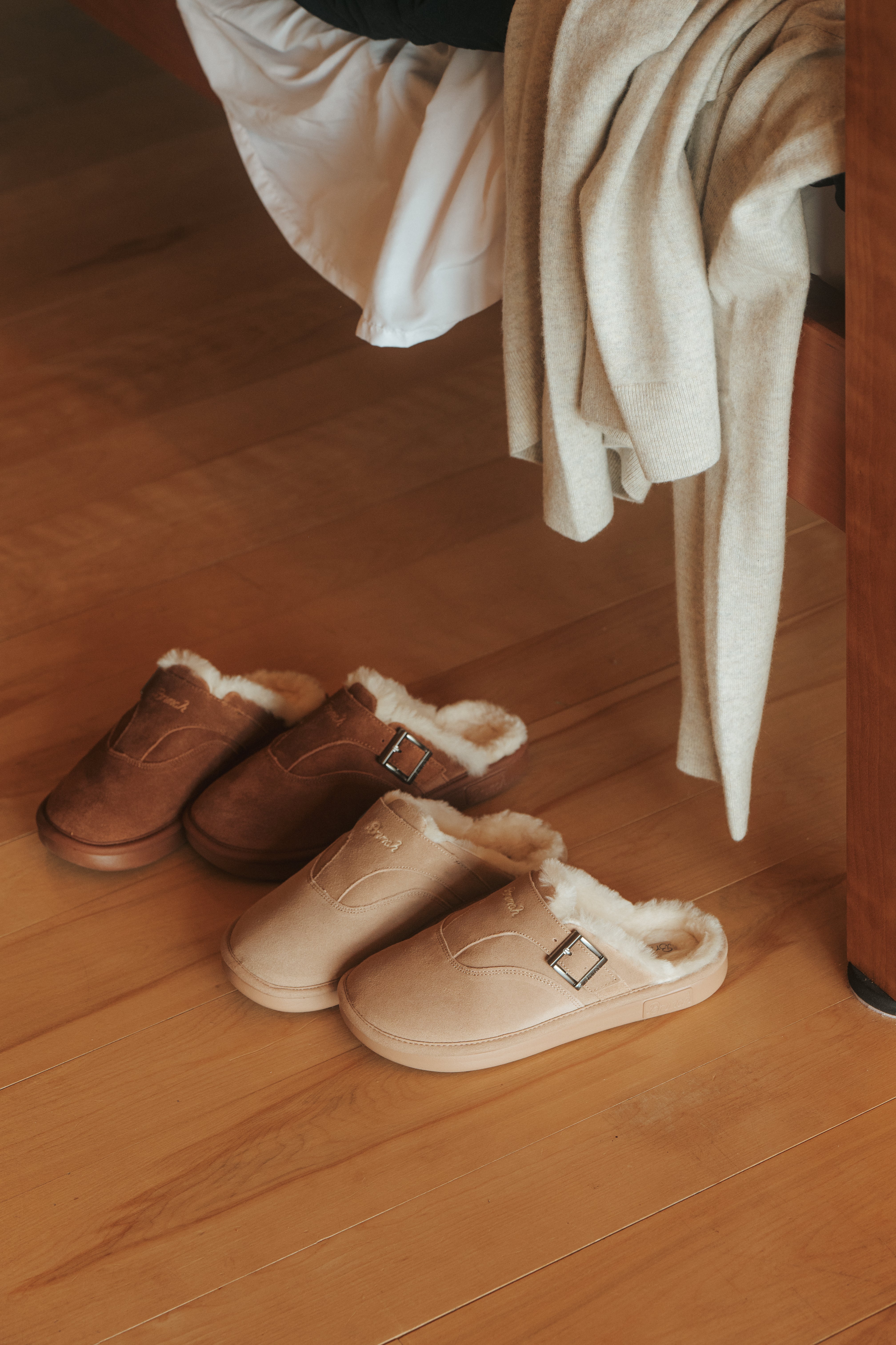  SLIPPER ベージュ Amour Brunch Shearling | Brunch Slippers | Hotel Inspired Footwear