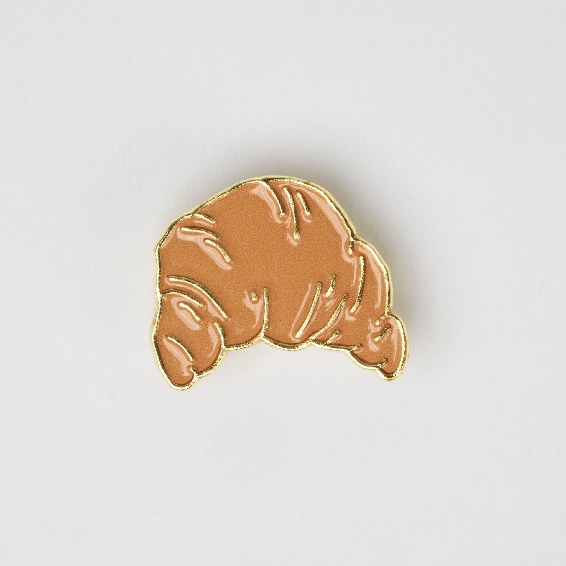 Brunch Croissant Charm Beige Metal