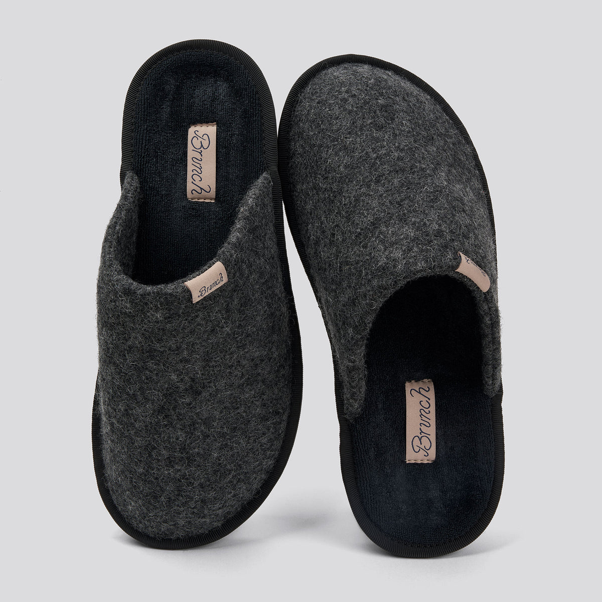 Brunch Essential slipper in Dark Grey felted wool, product view 3