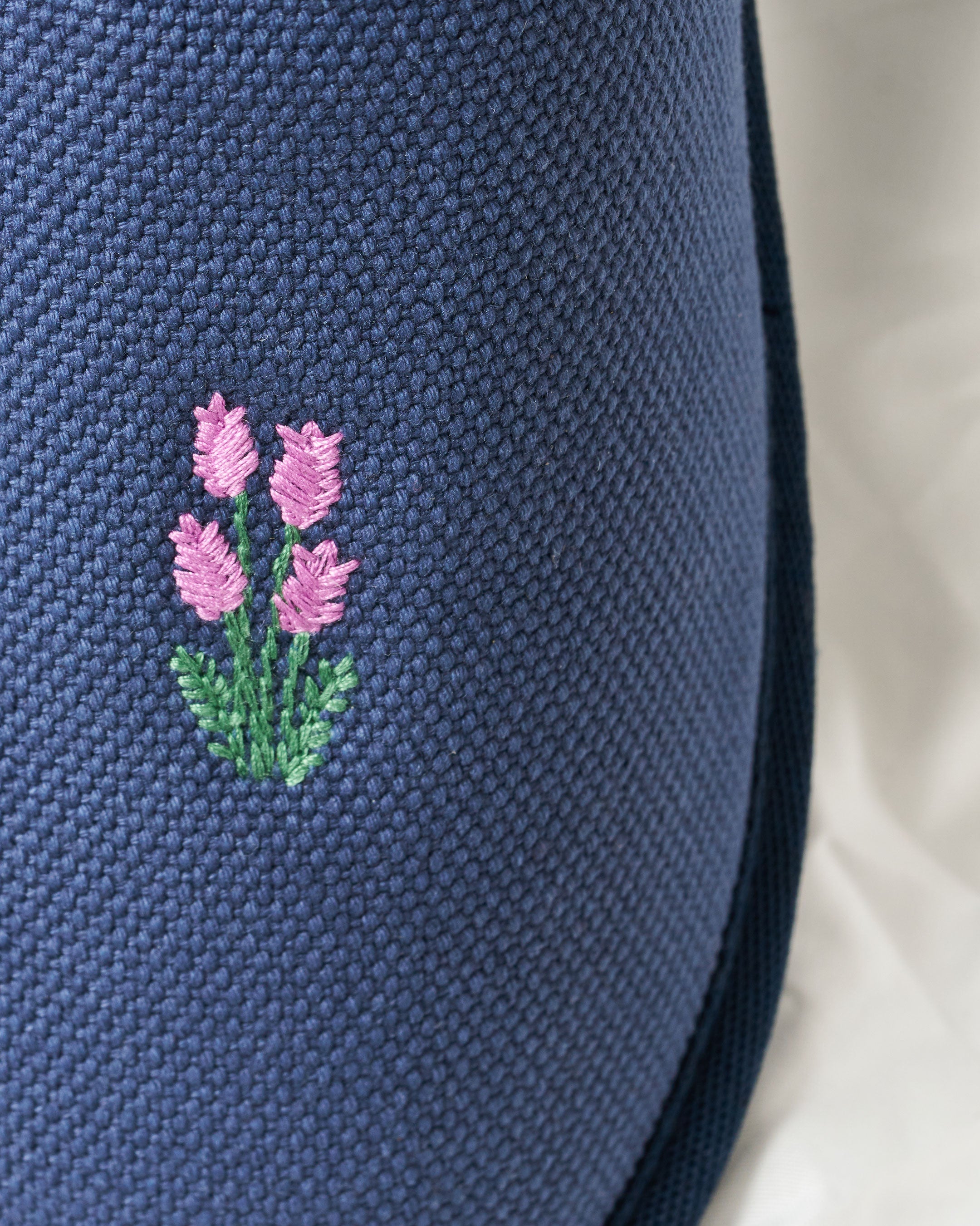 Essential Floral Navy lifestyle